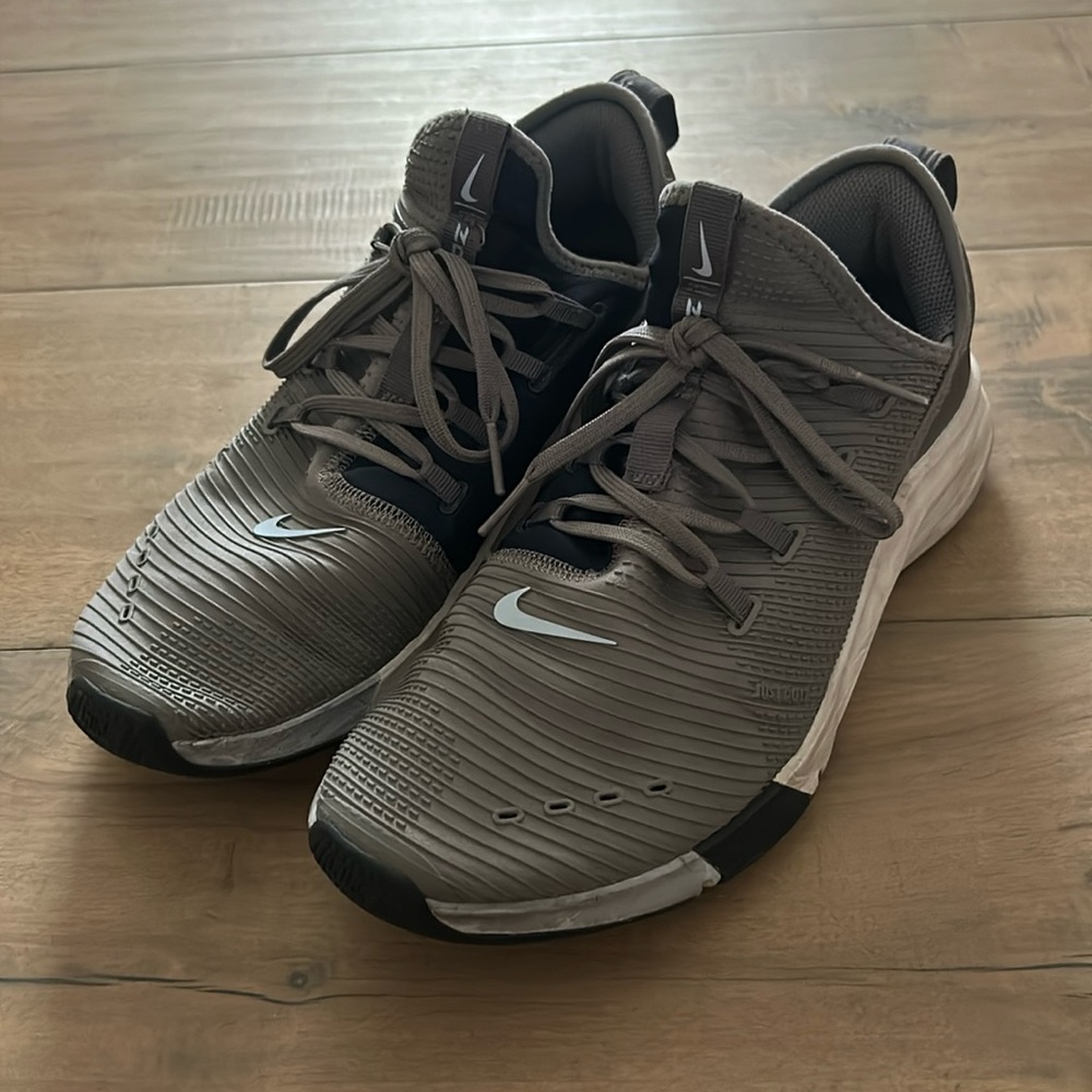 Nike shoes